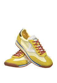 VICTORIA 1158110 YELL
