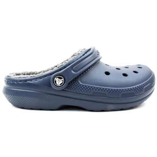 Crocs canvas shoes deals