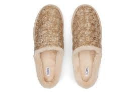 TOMS 10018795